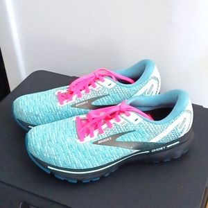 Women's  Running Shoes